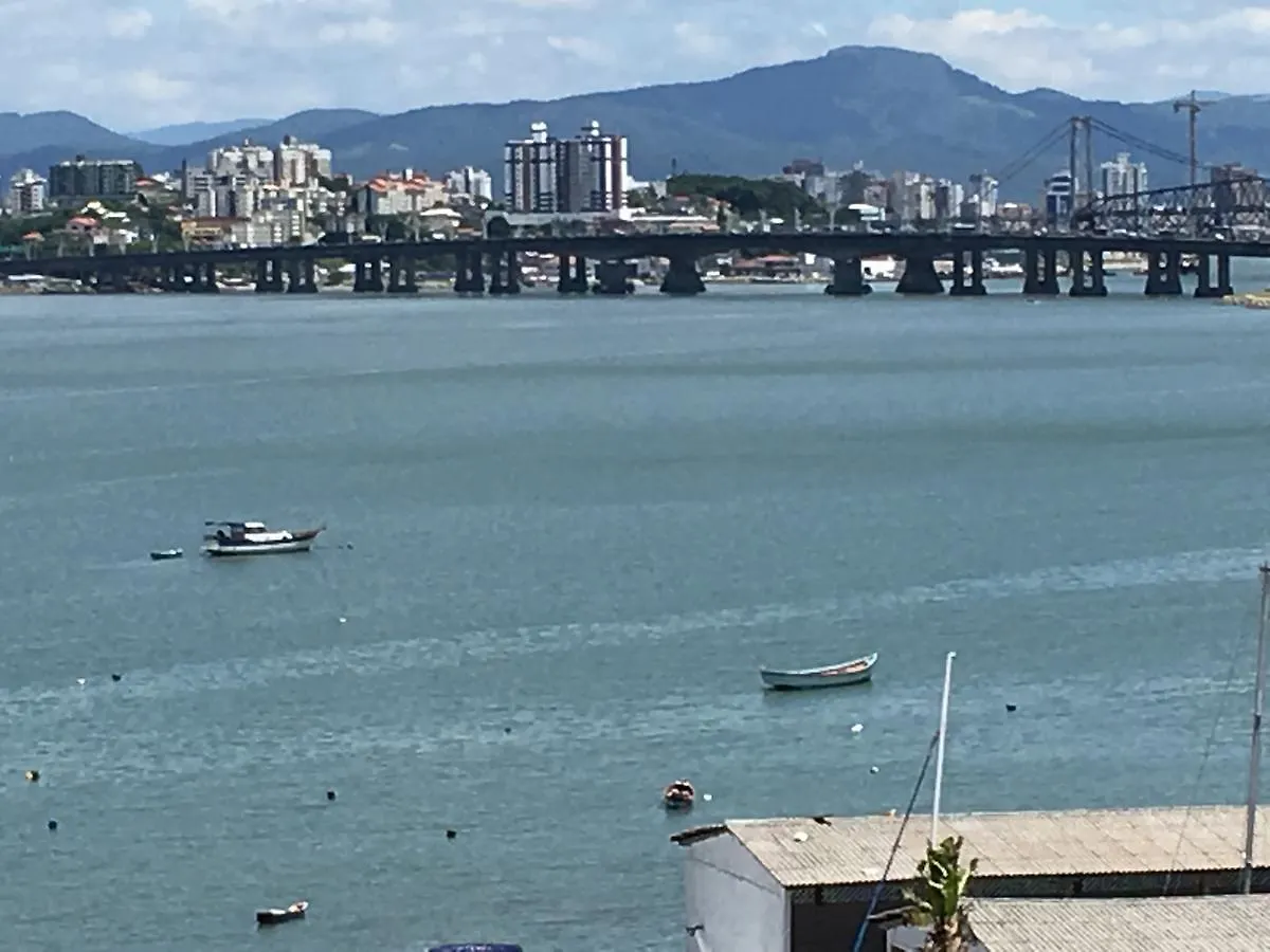 Hostel Berghaus Florianópolis Brasil